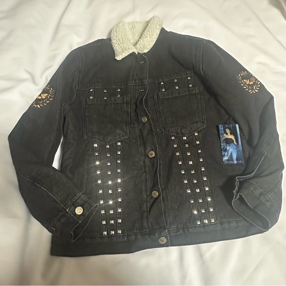 Kendall & Kylie Black Label with Shearling Texture